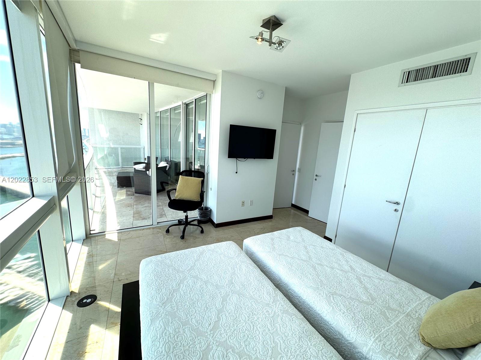 450 Alton Rd # 3505