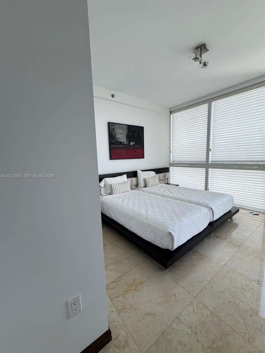 450 Alton Rd # 3505