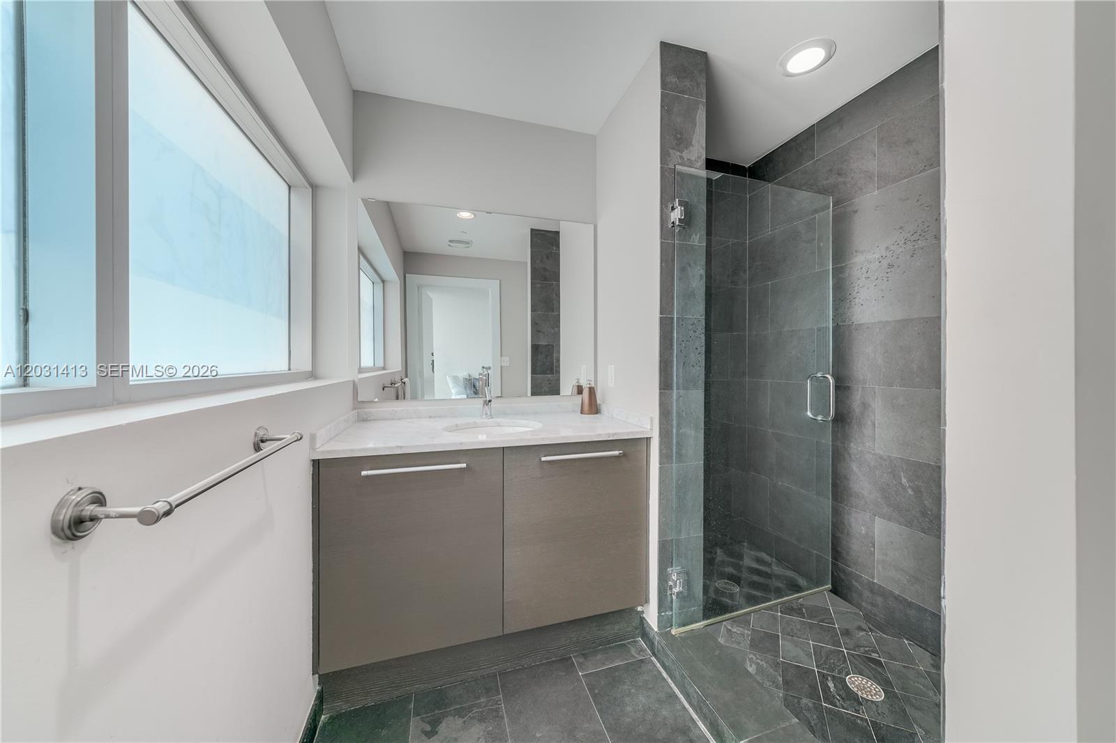 900 Biscayne Blvd # 2101