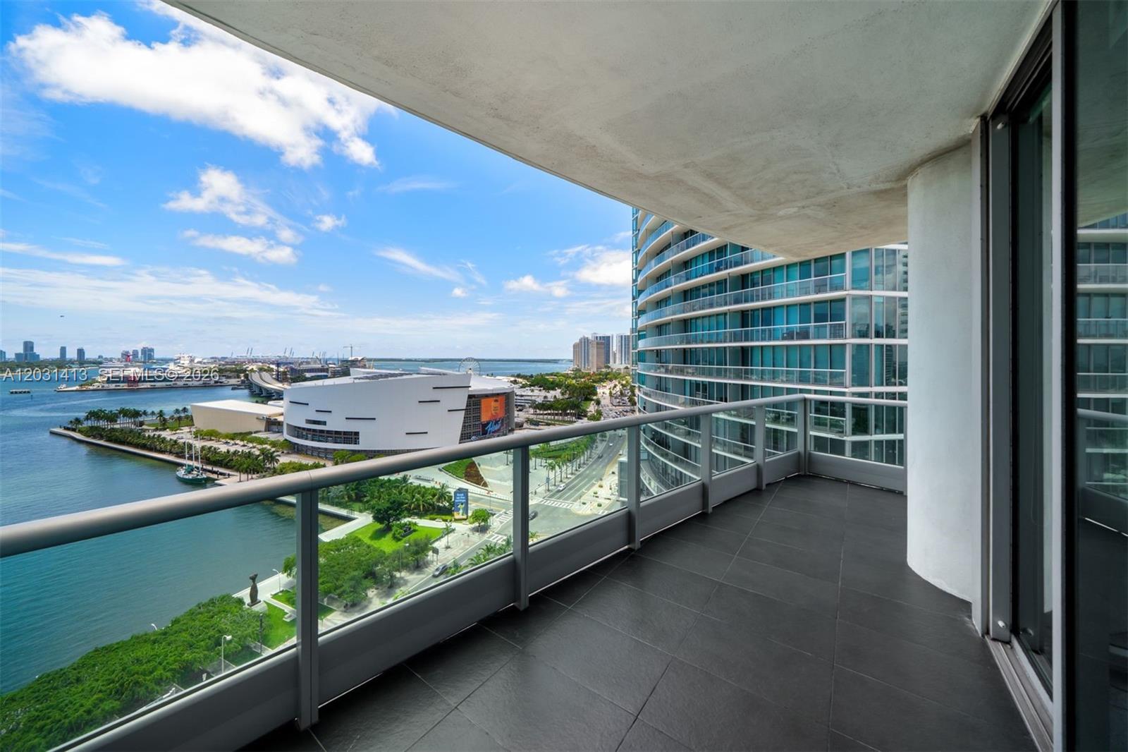 900 Biscayne Bay 2101