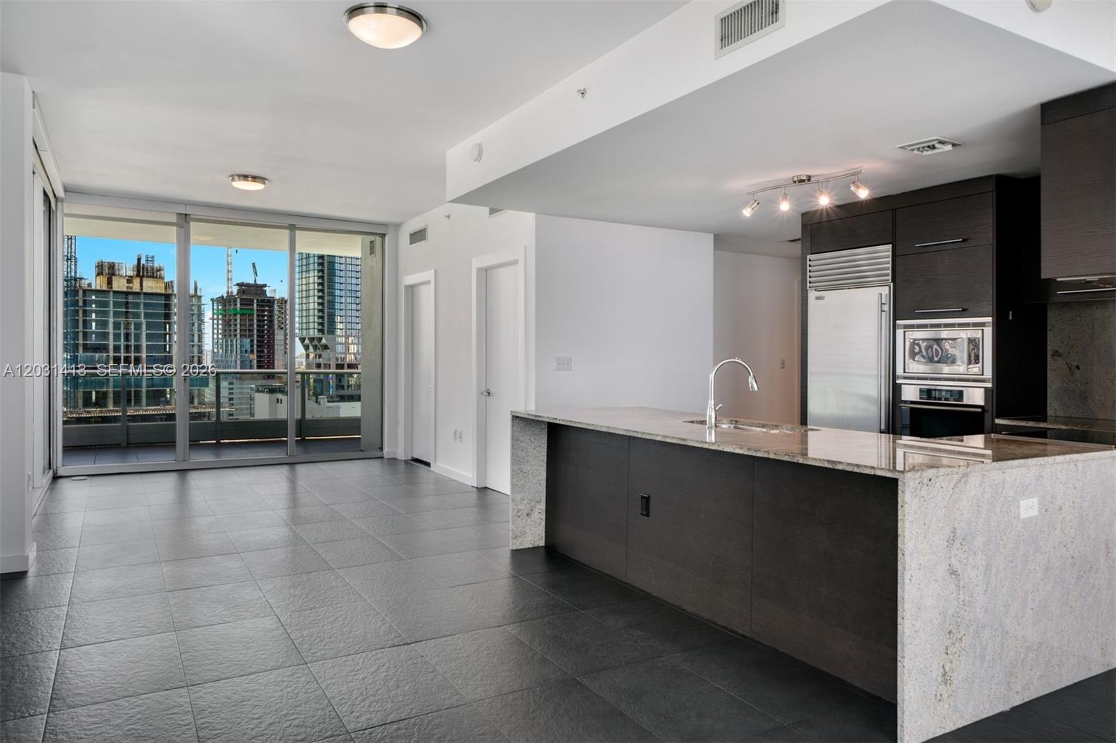 900 Biscayne Bay 2101