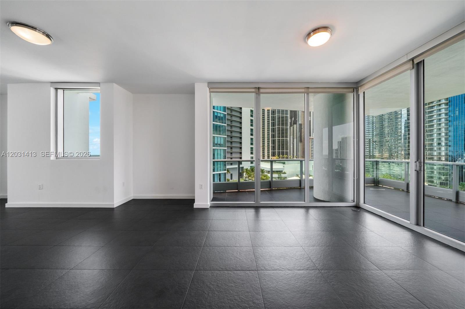 900 Biscayne Bay 2101