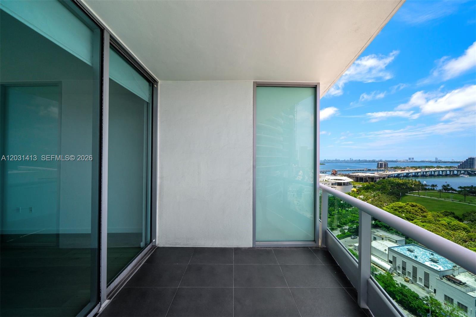 900 Biscayne Bay 2101