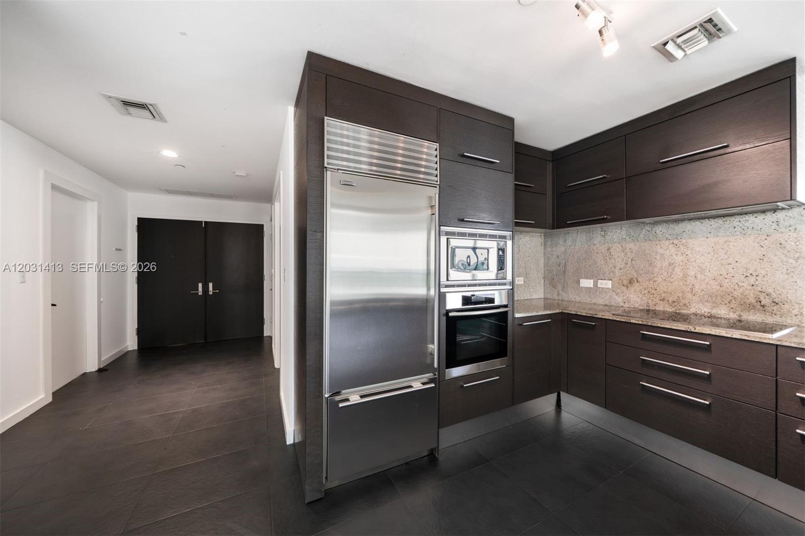 900 Biscayne Bay 2101