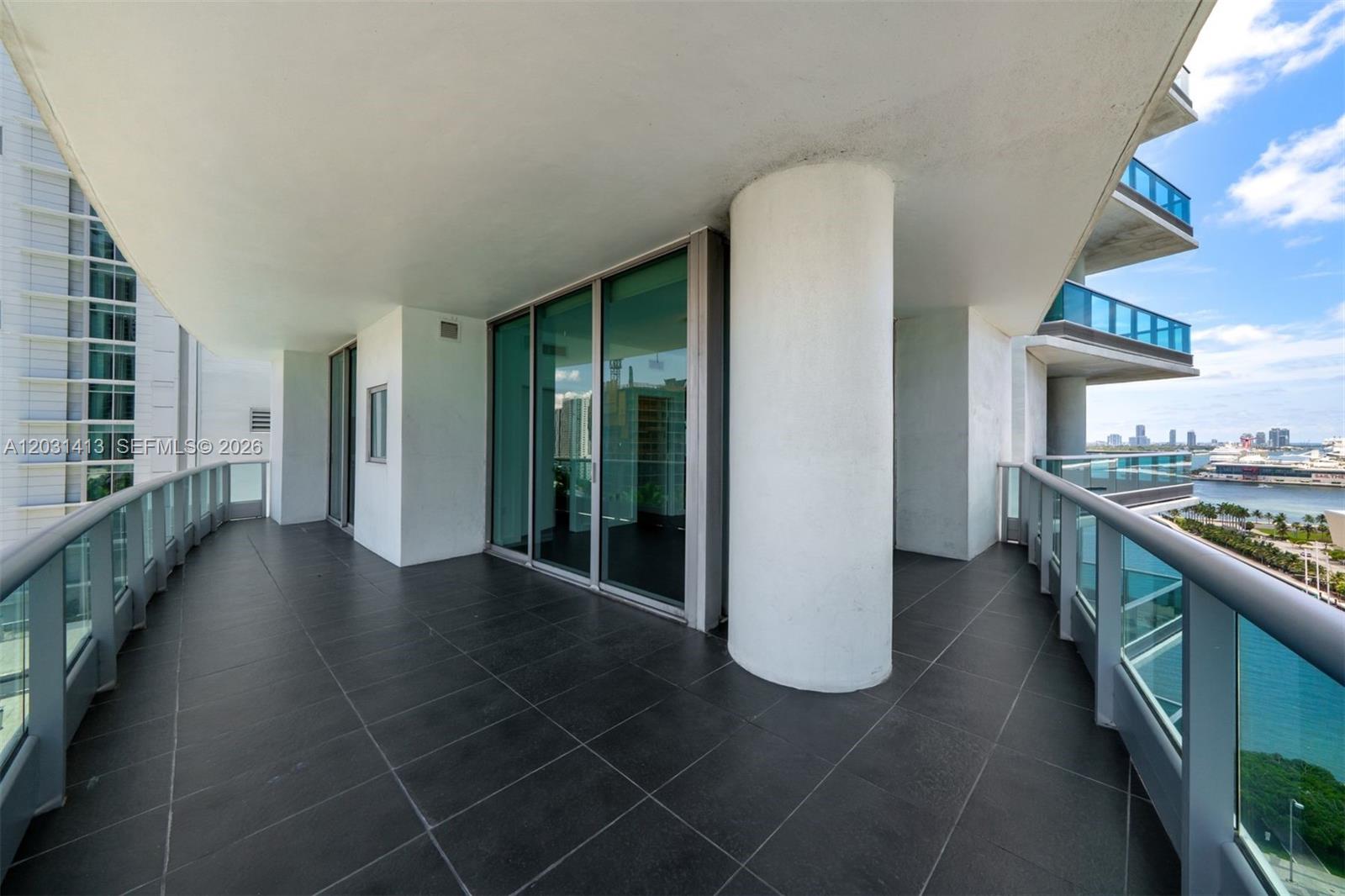 900 Biscayne Bay 2101