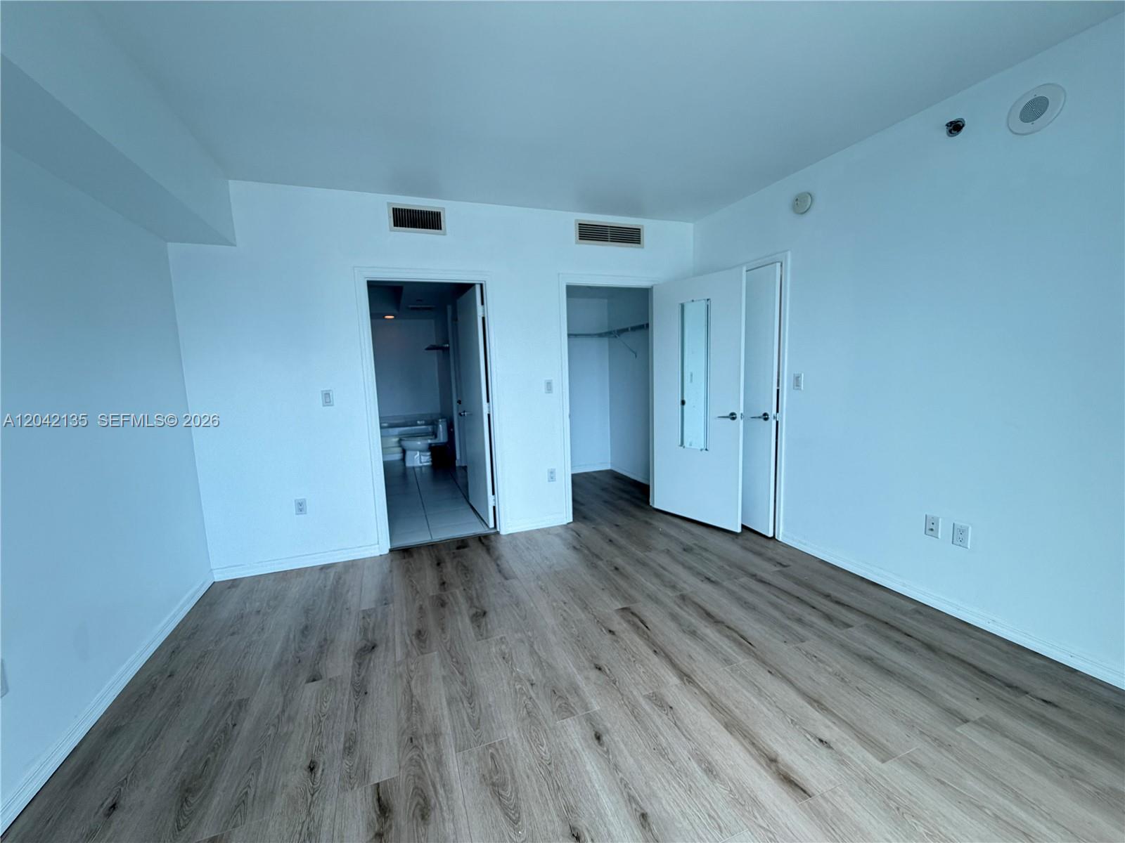 55 SE 6th St # 3900