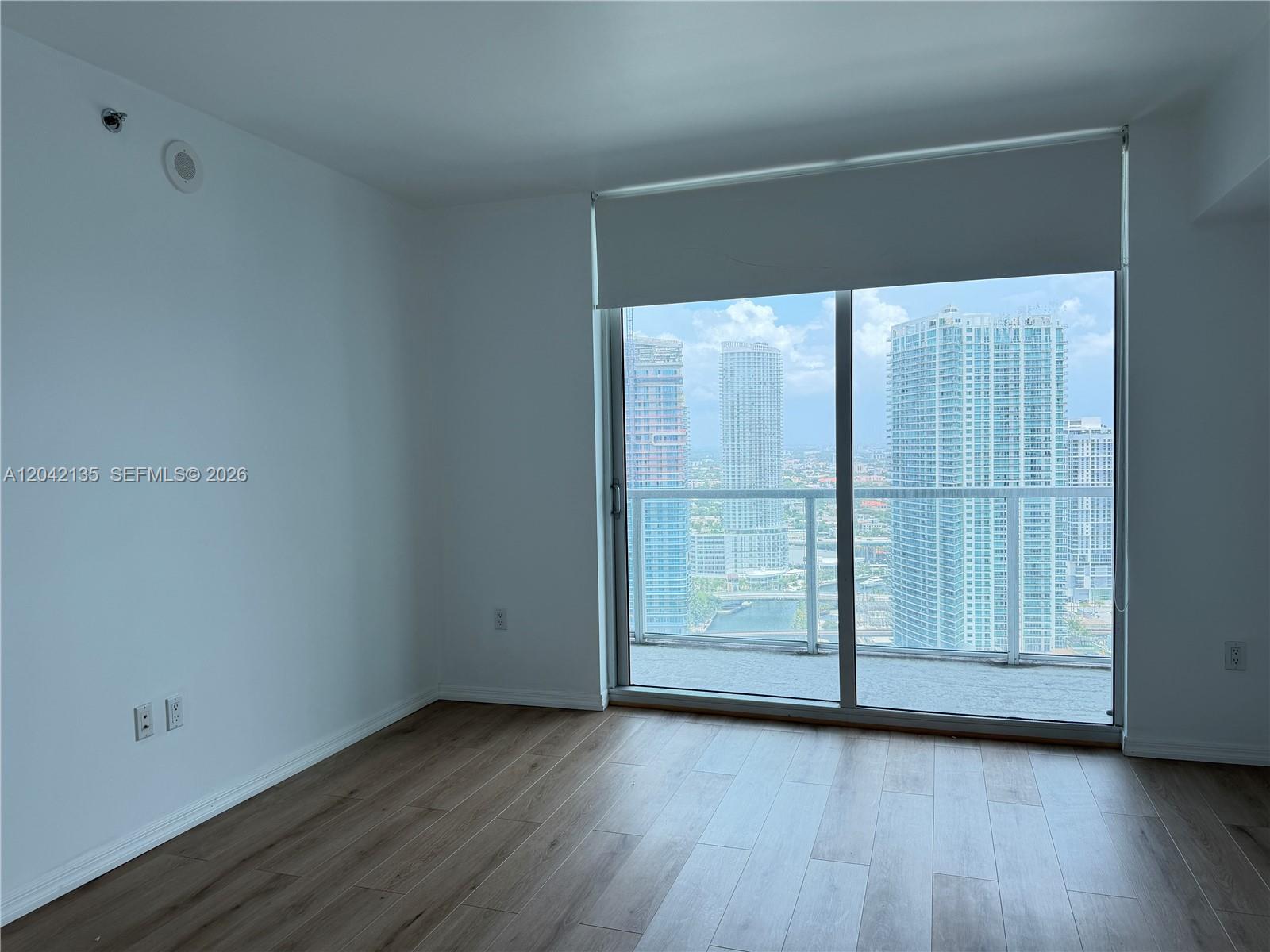 55 SE 6th St # 3900