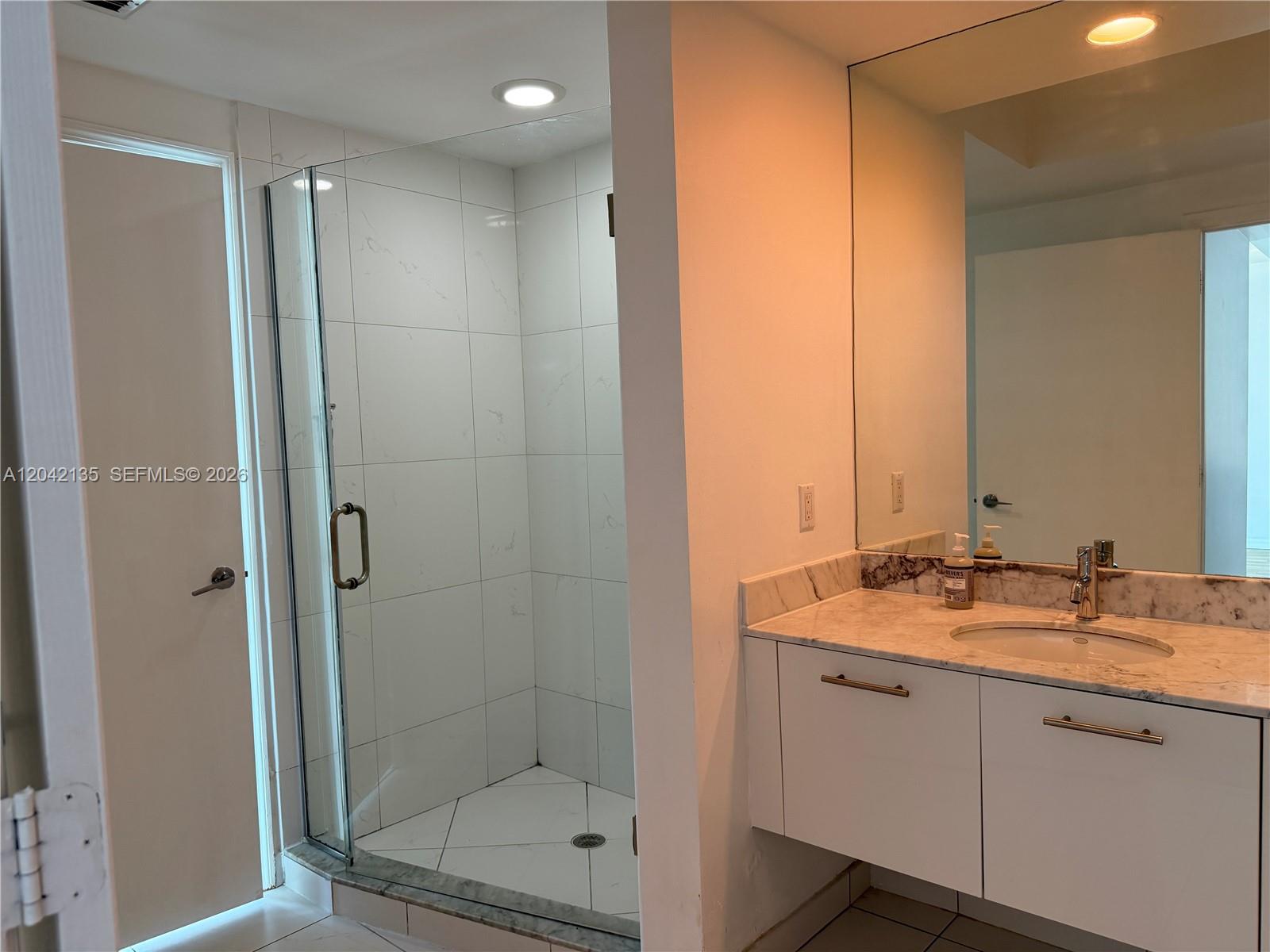 55 SE 6th St # 3900