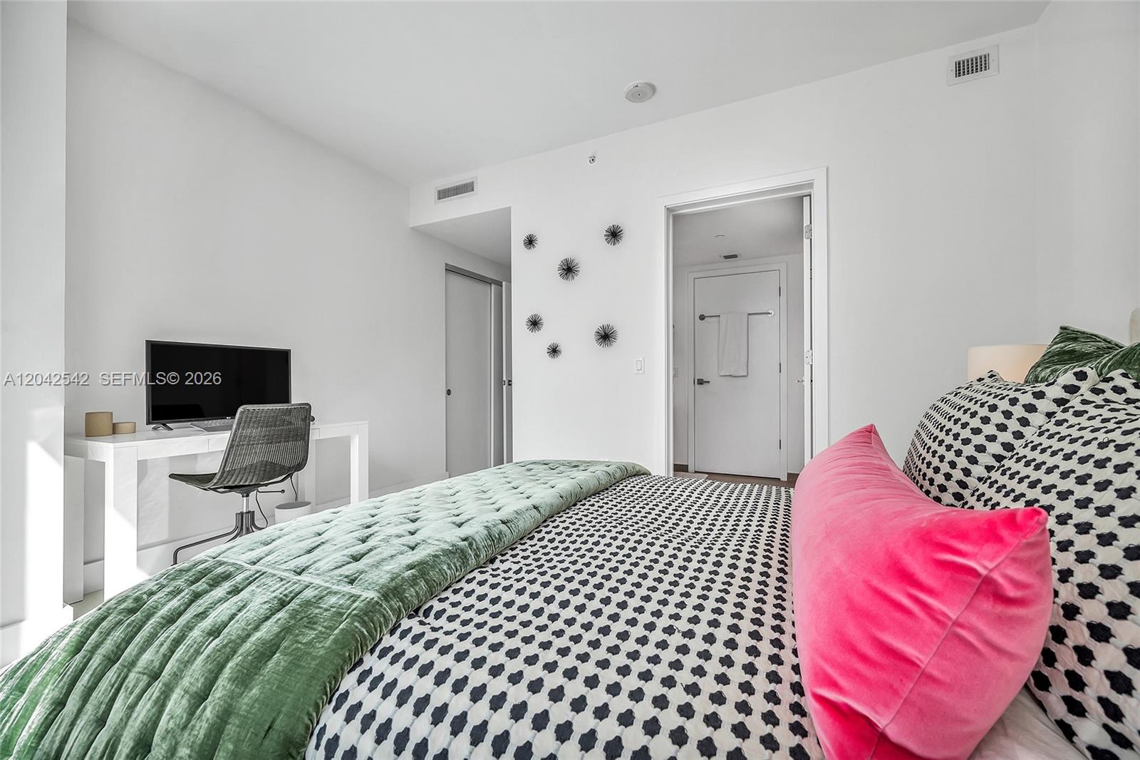 1080 Brickell Ave # 1601