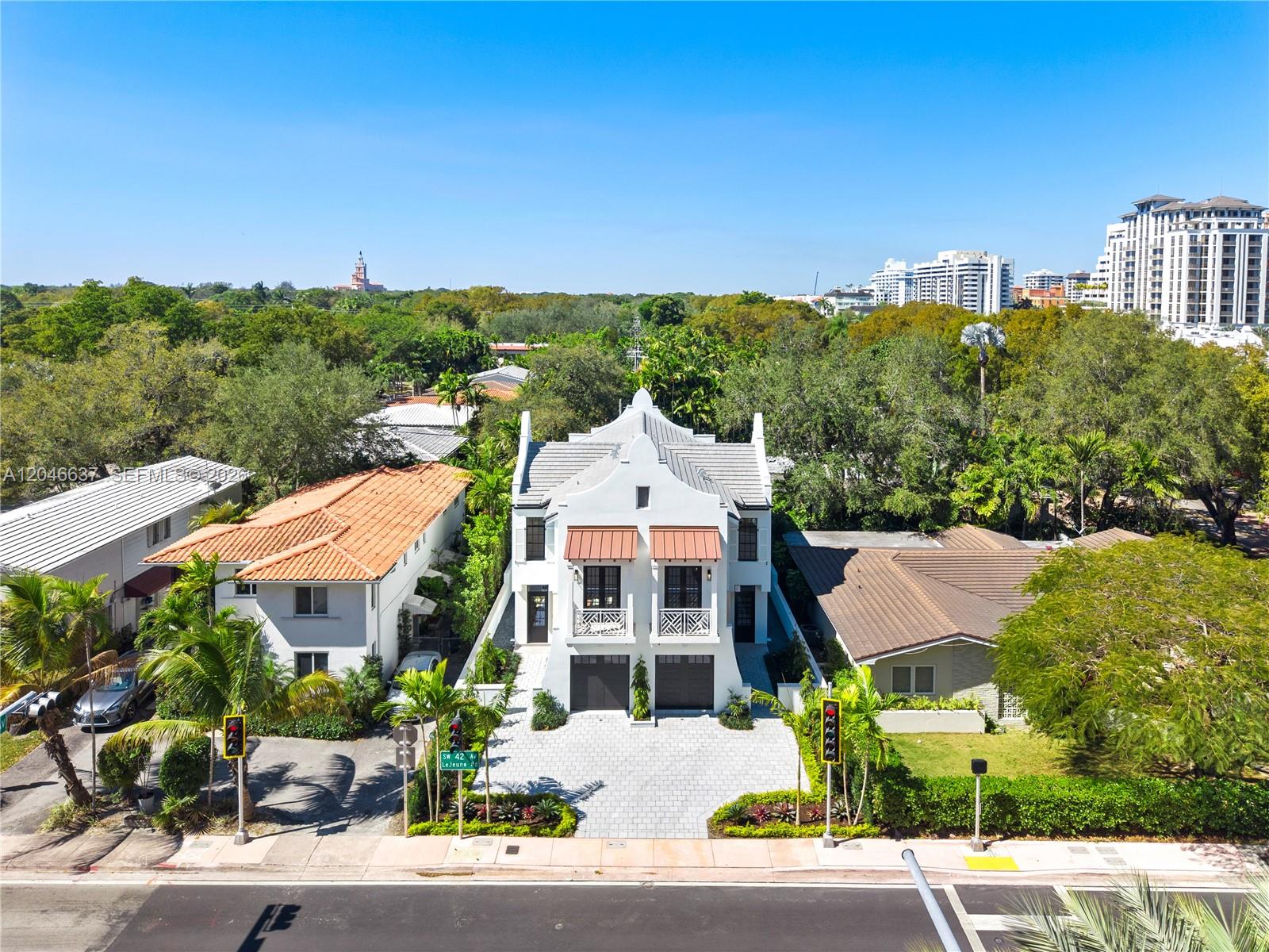 2712 S Le Jeune Road