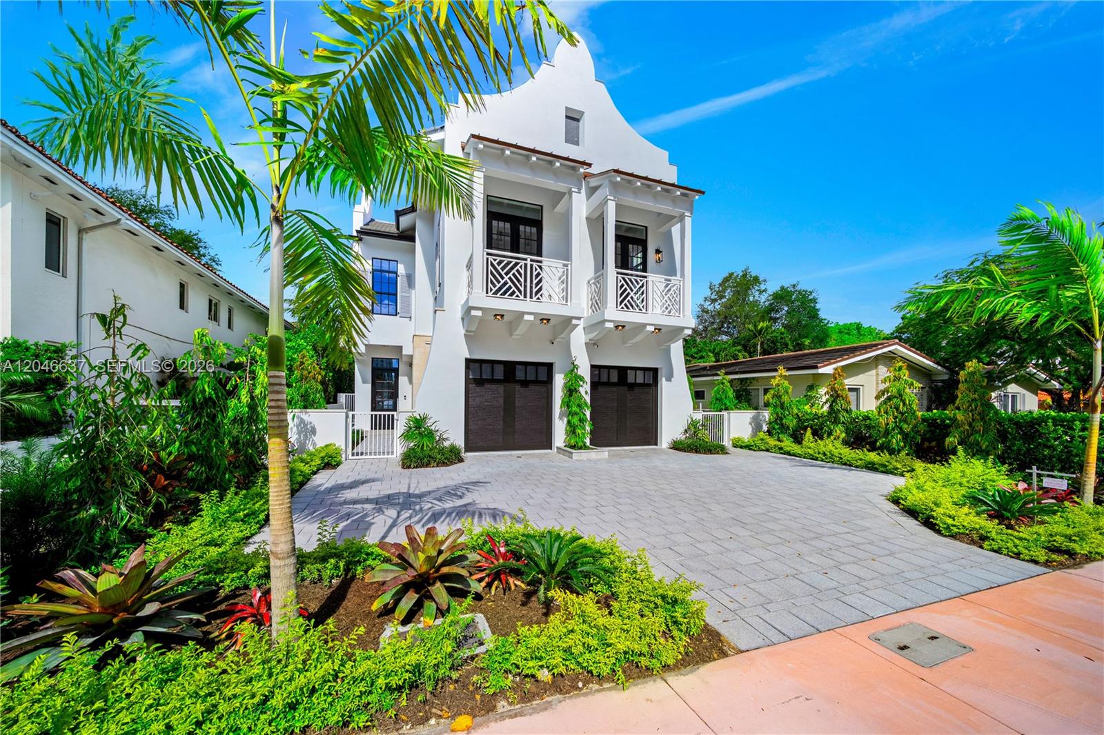 2712 S Le Jeune Road