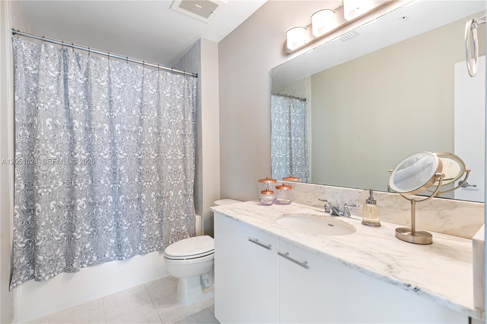 133 NE 2nd Ave # 2101