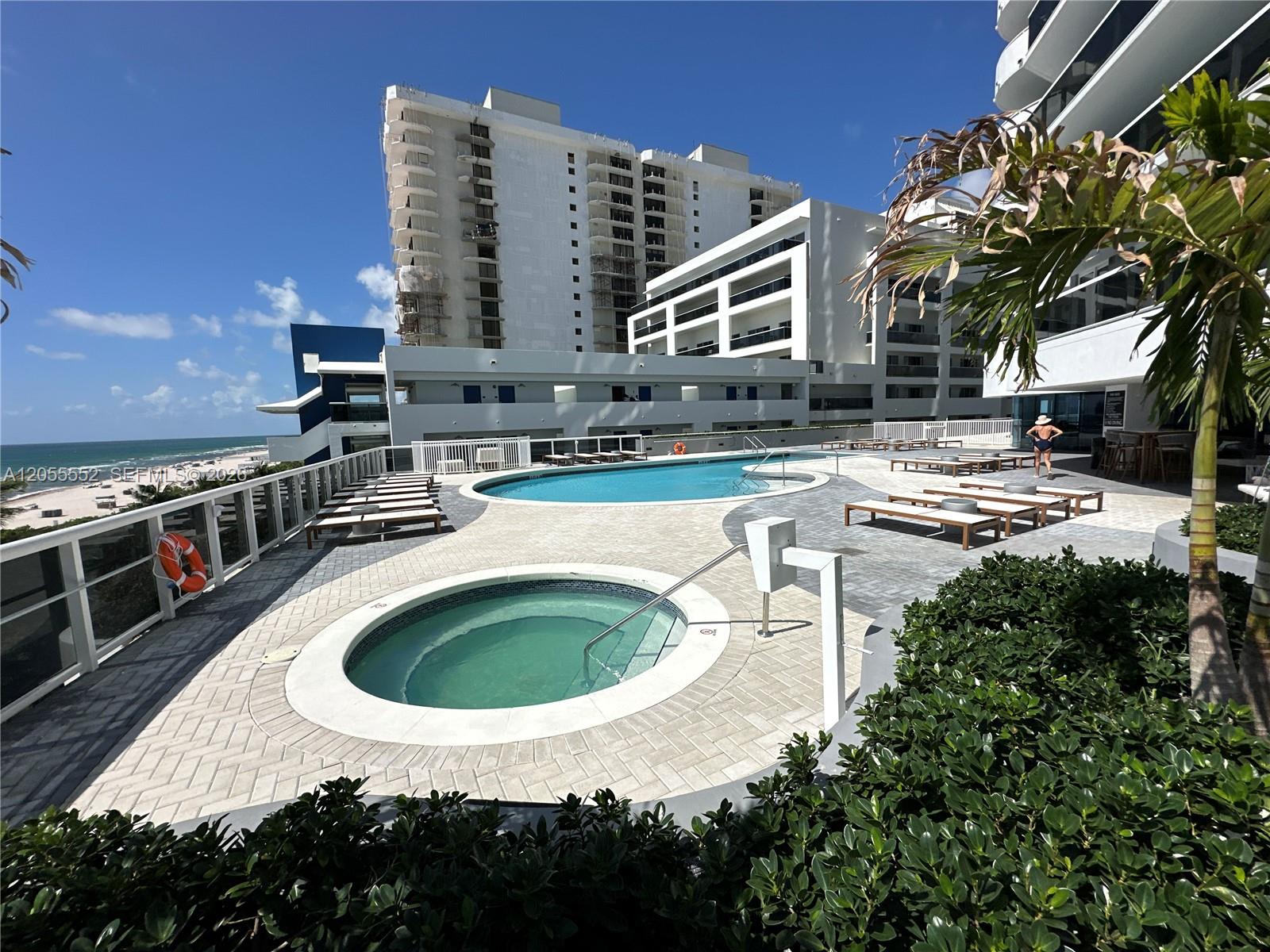 6301 Collins Ave # 2402