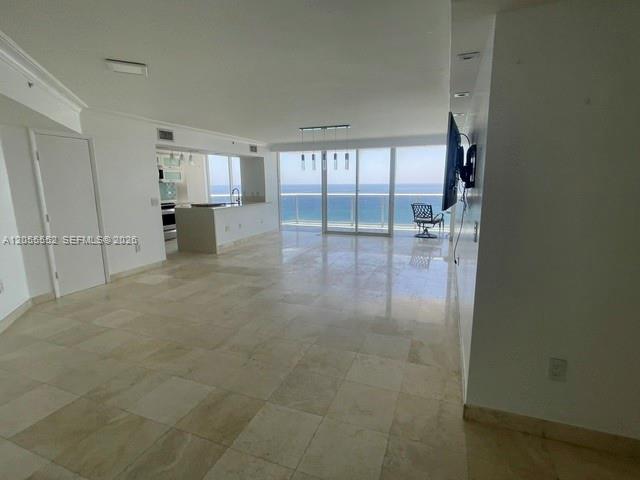 6301 Collins Ave # 2402
