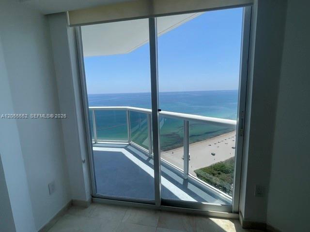 6301 Collins Ave # 2402