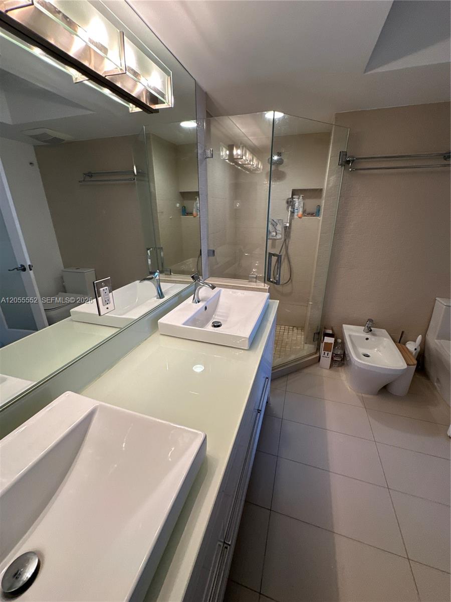 6301 Collins Ave # 2402