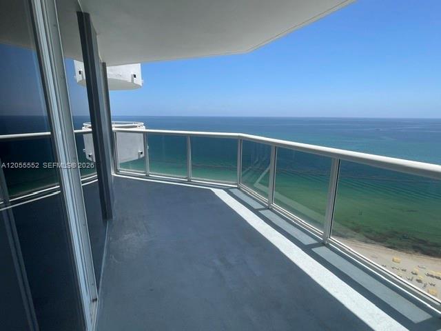 6301 Collins Ave # 2402