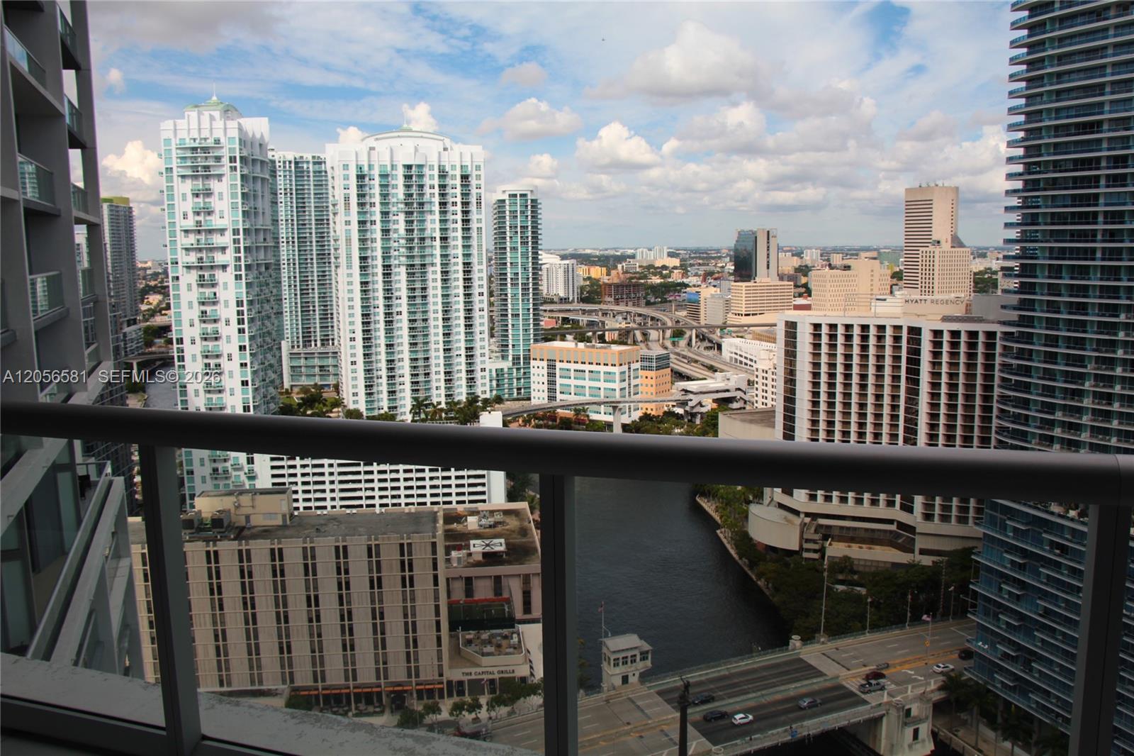 465 BRICKELL AV # 3006