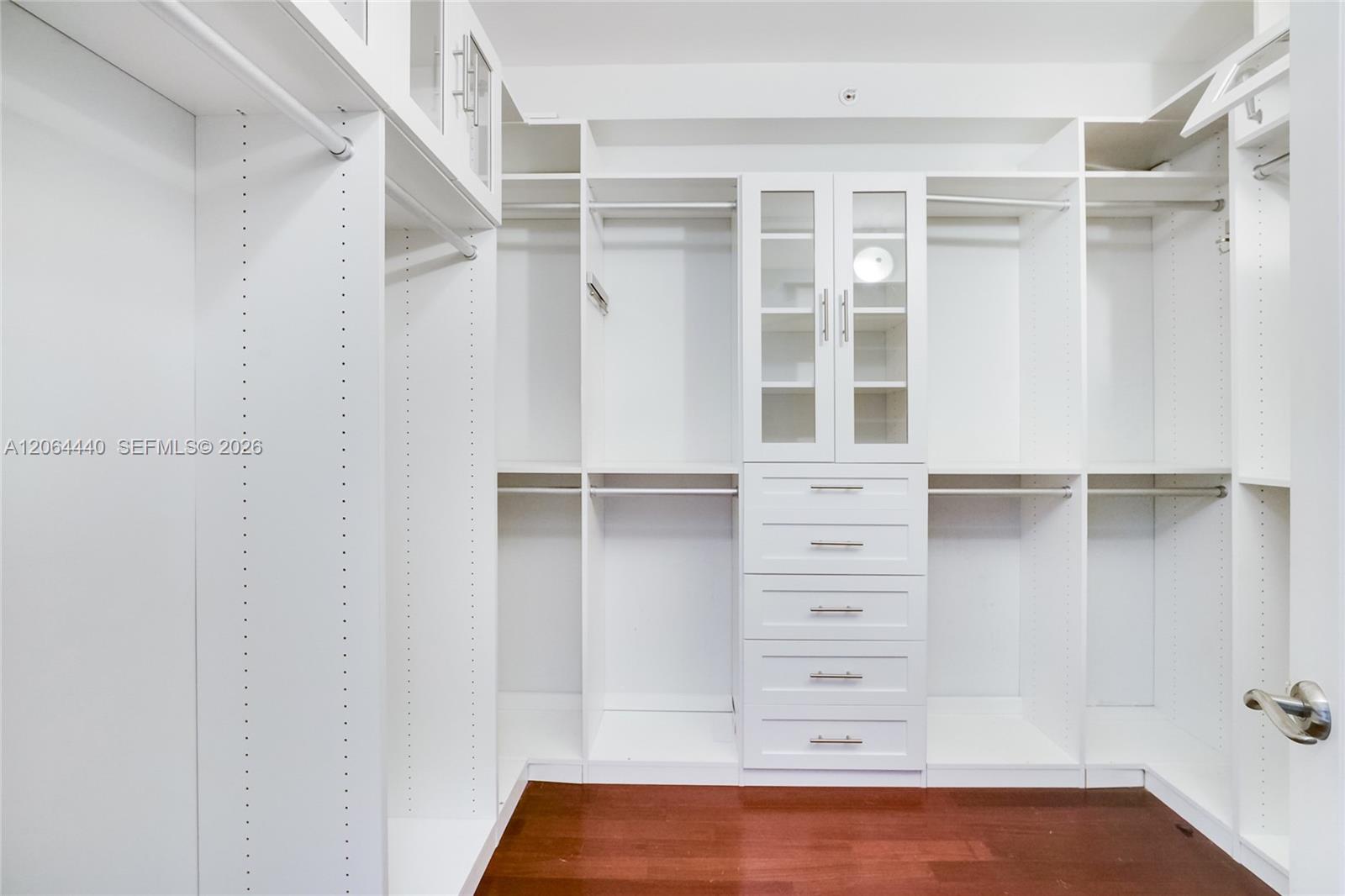 151 Michigan Ave # 525