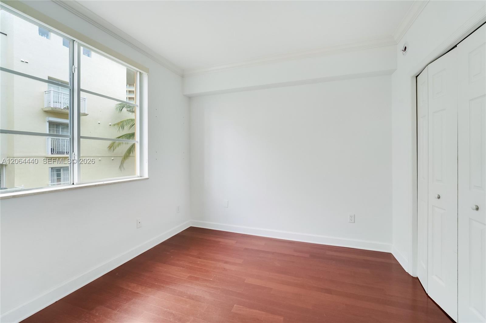 151 Michigan Ave # 525