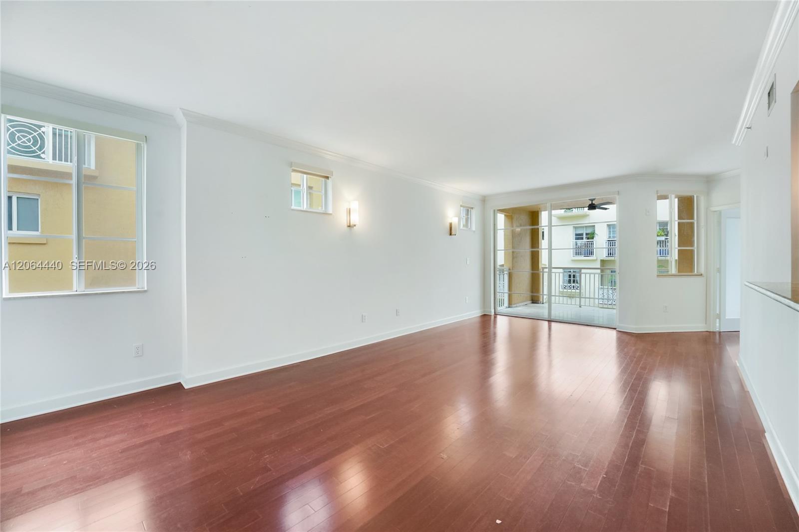 151 Michigan Ave # 525