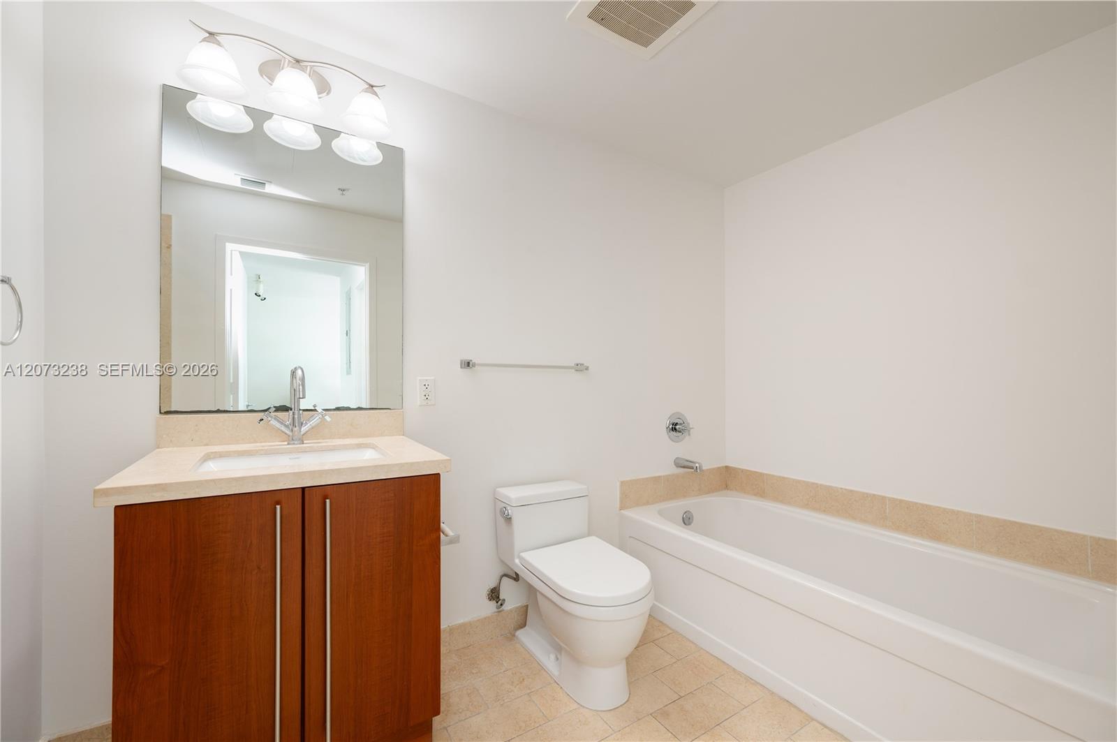 79 SW 12th St Unit: 2602-S