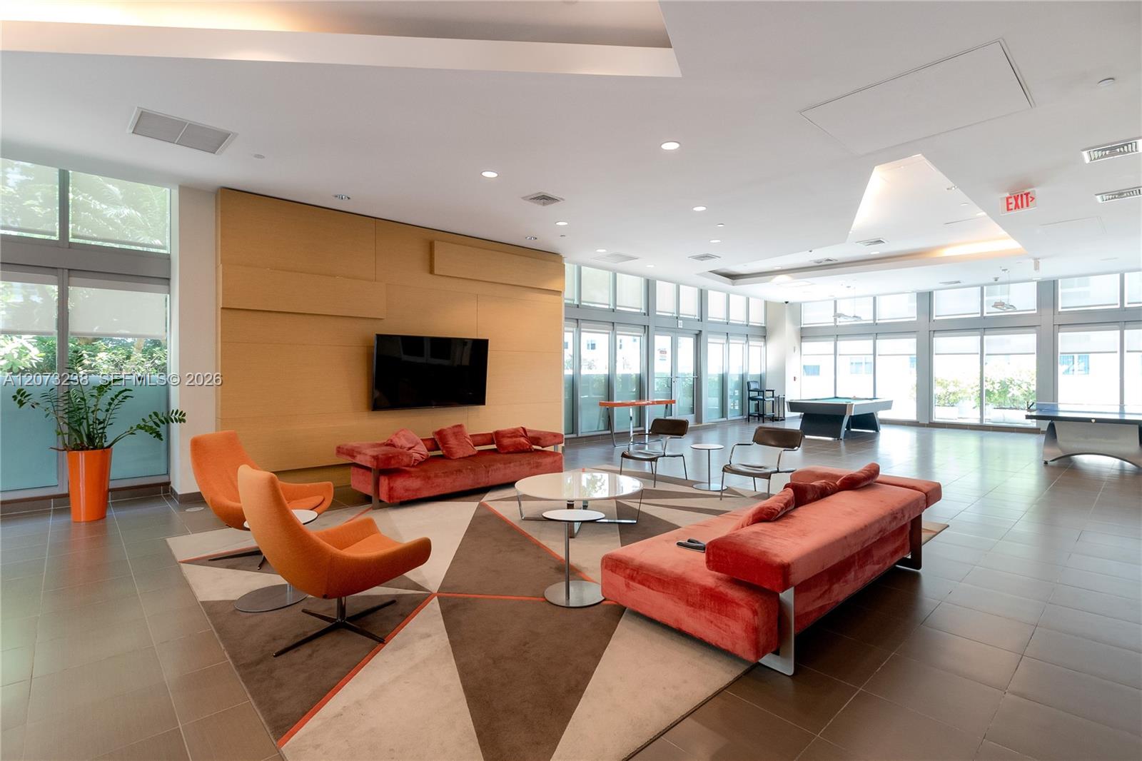79 SW 12th St Unit: 2602-S