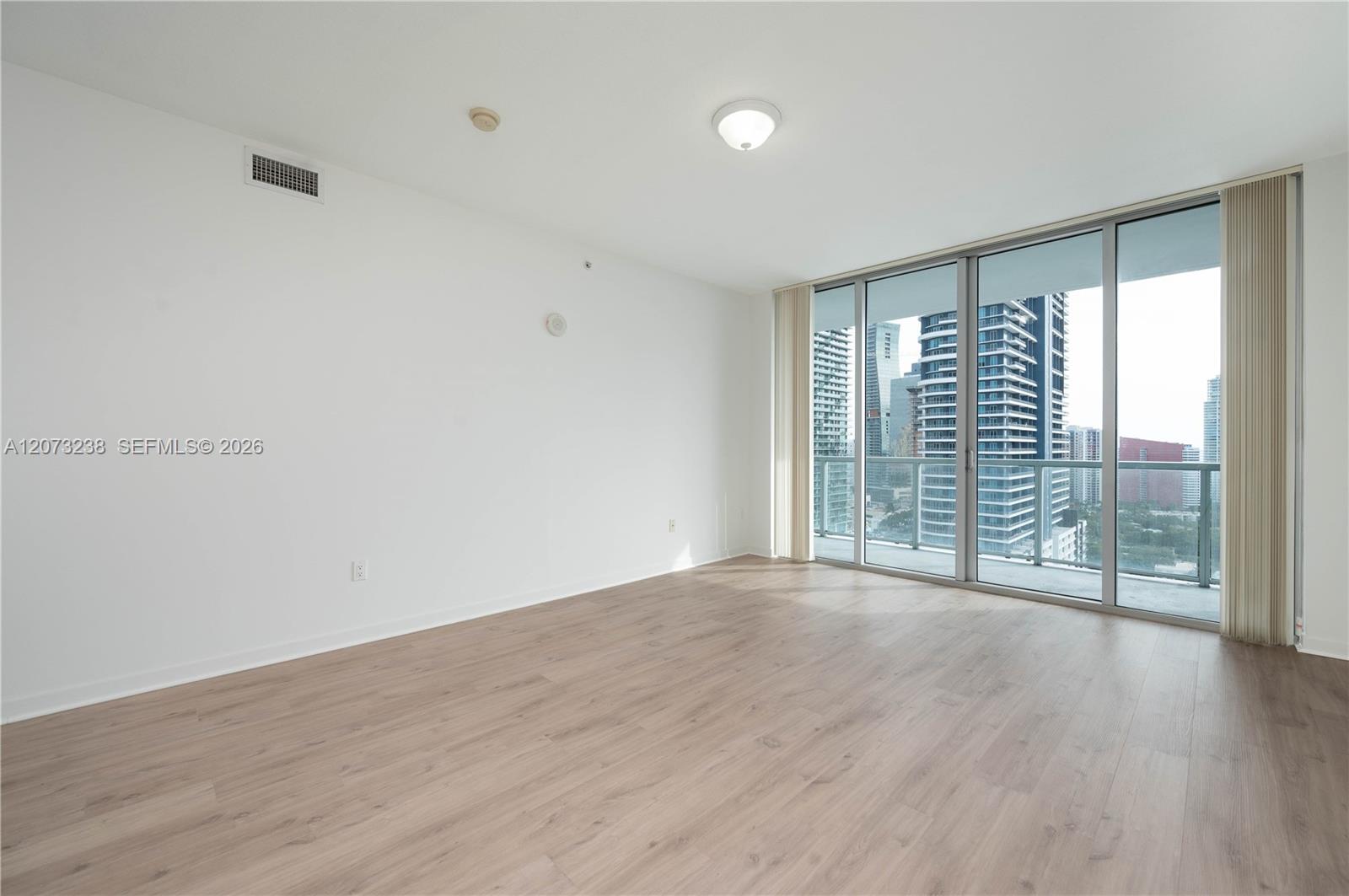 79 SW 12th St Unit: 2602-S