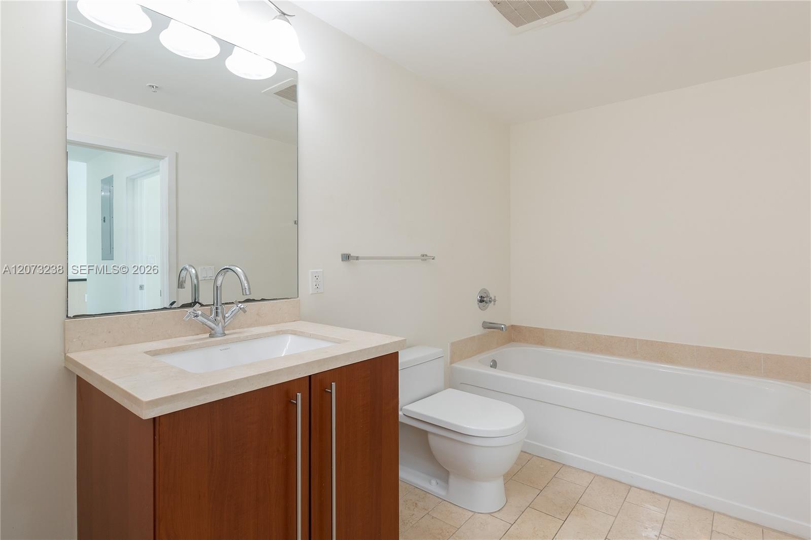 79 SW 12th St Unit: 2602-S