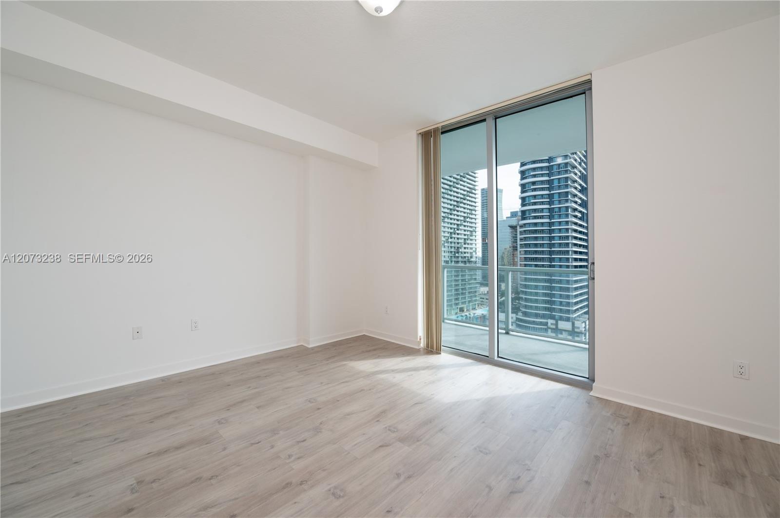 79 SW 12th St Unit: 2602-S