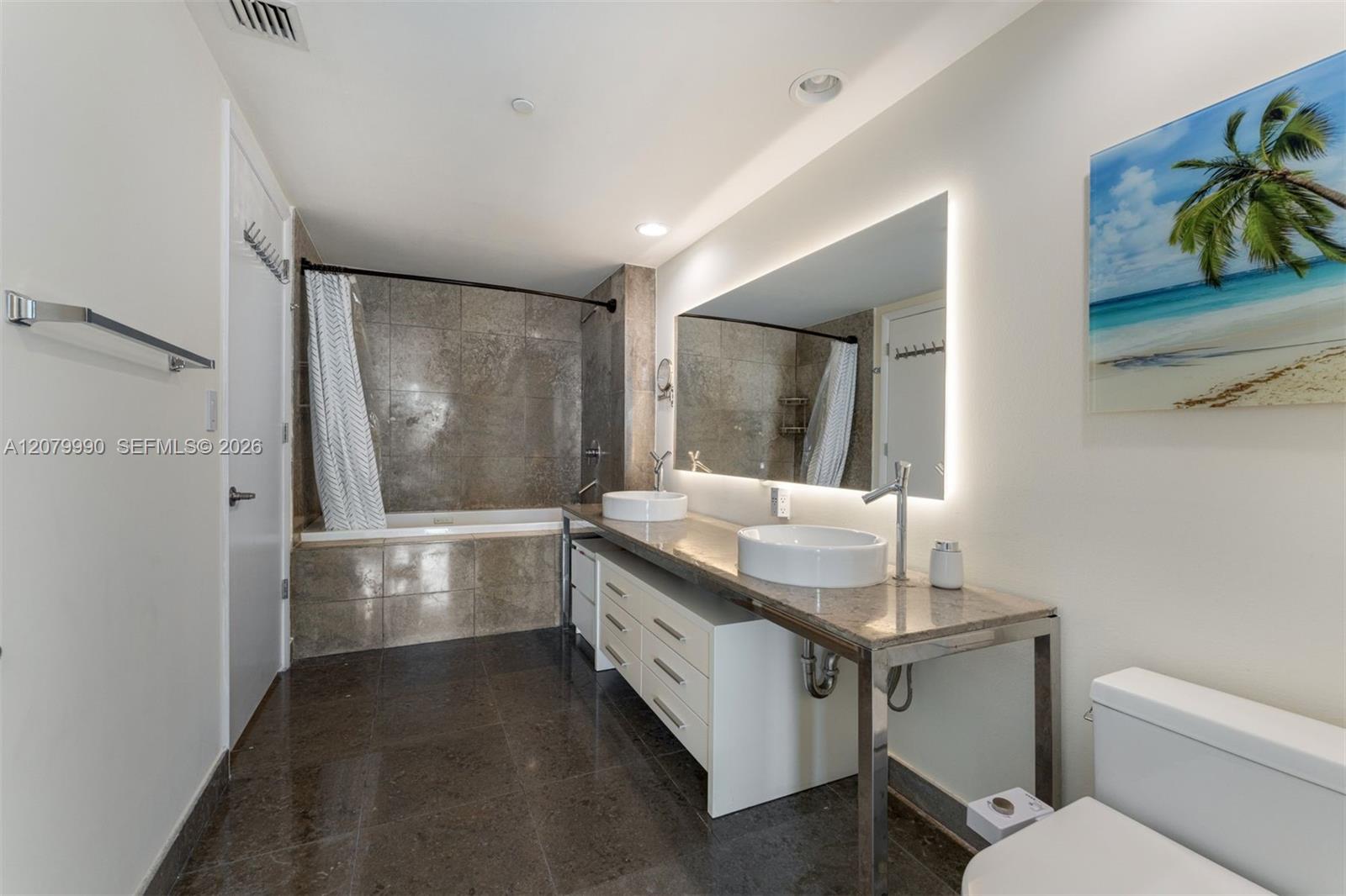 495 Brickell Ave # 4709