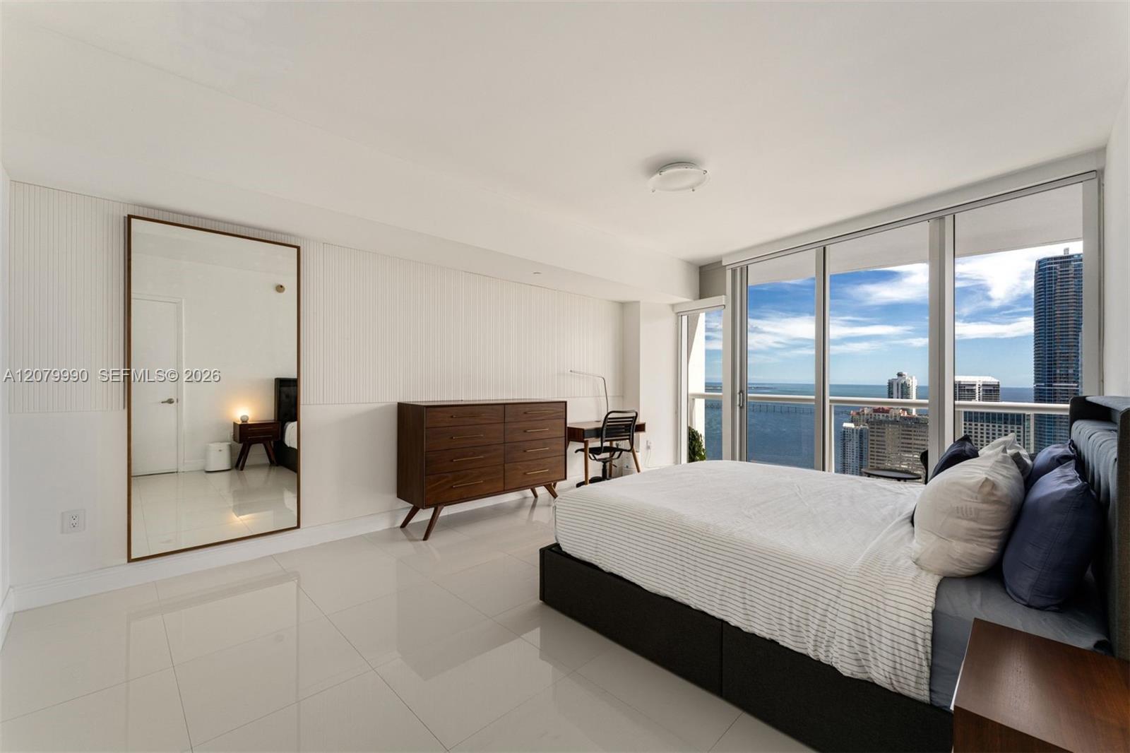 495 Brickell Ave # 4709