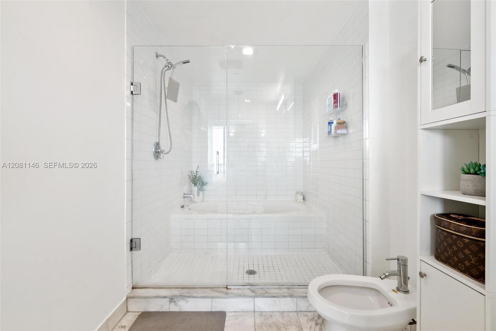 888 Biscayne Blvd # 2510
