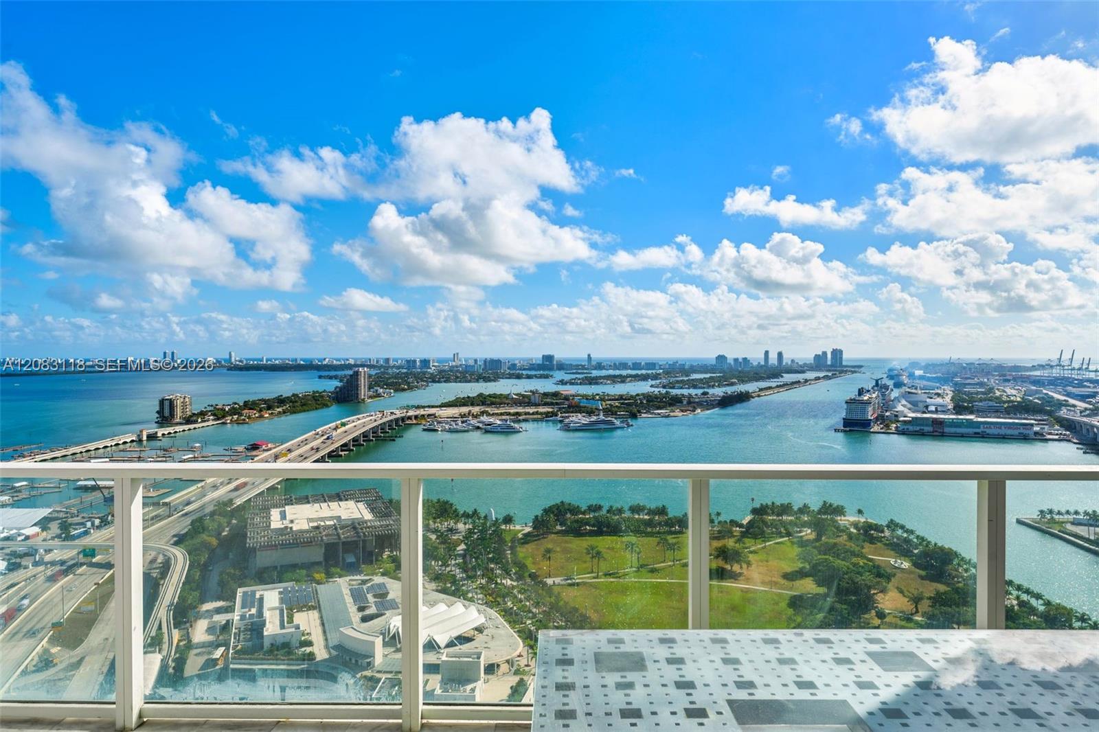 1040 Biscayne Blvd # 3304