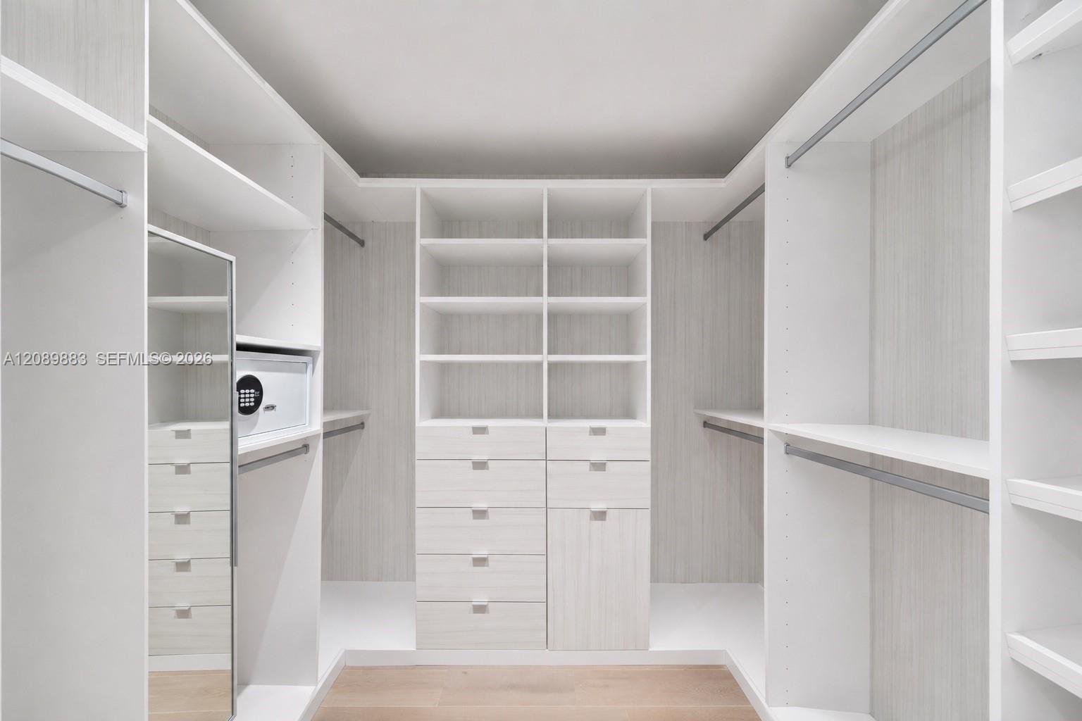 Marea Penthouse 2