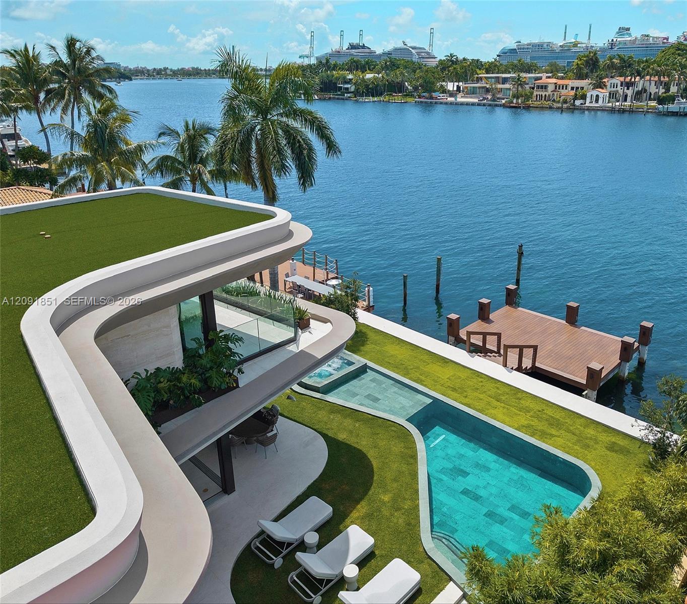 80 S Hibiscus Dr