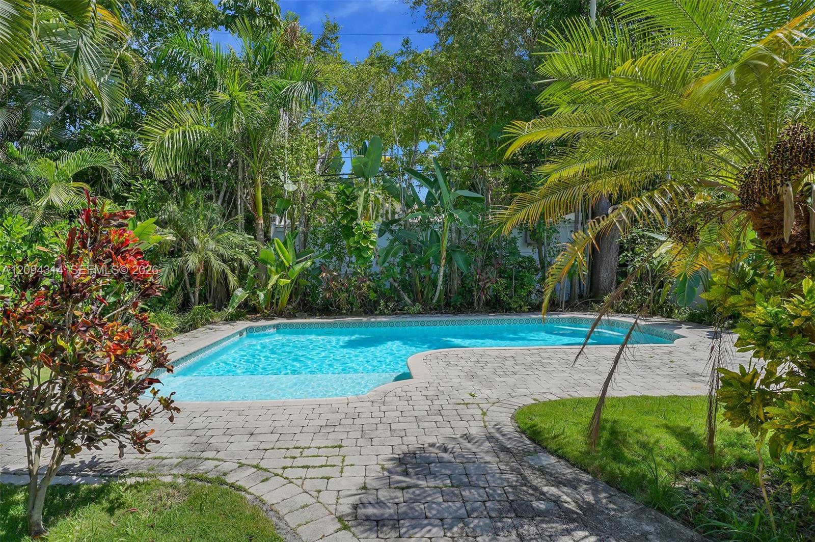 4529 Royal Palm Ave # 4529
