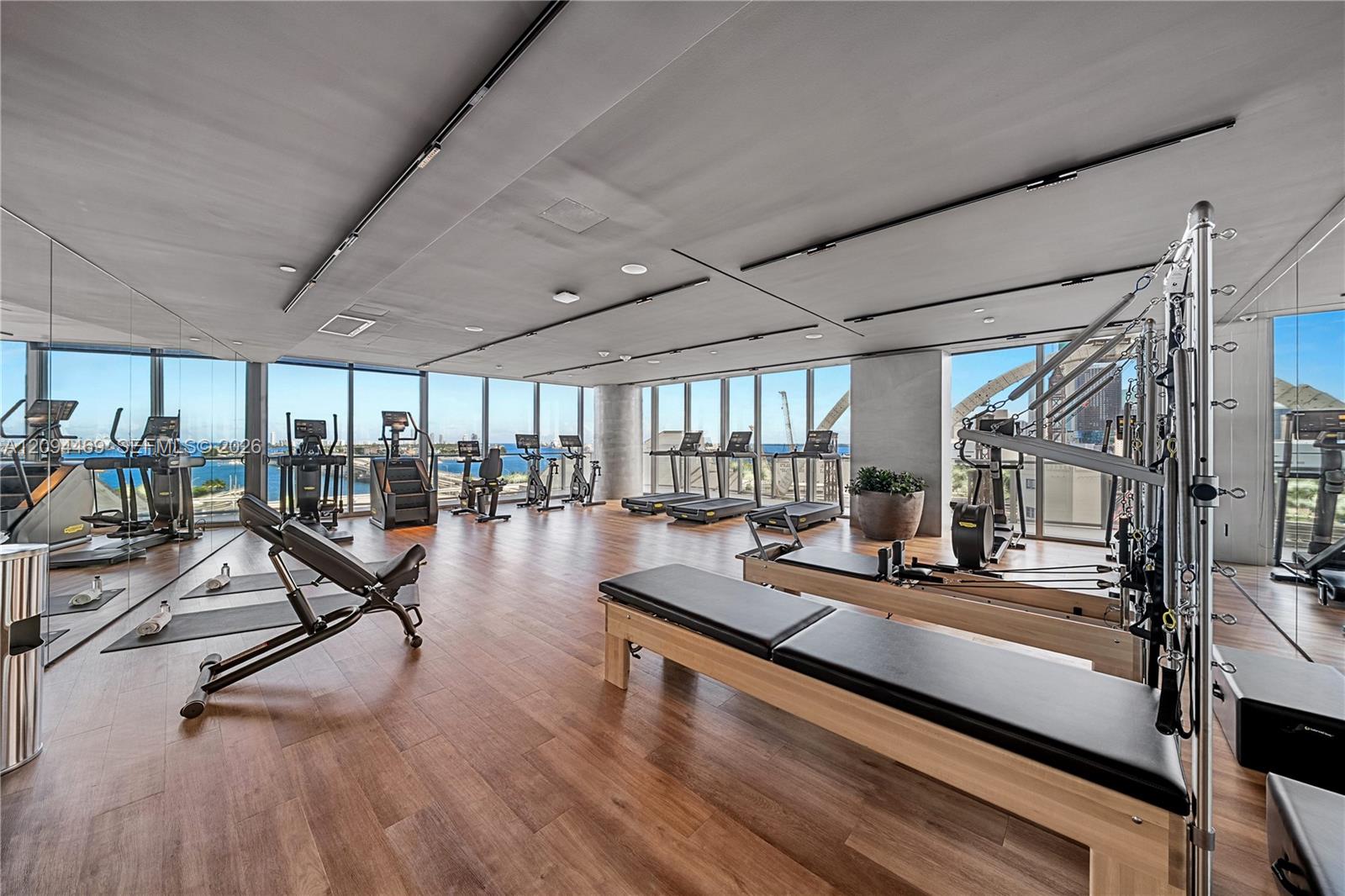 1400 Biscayne Blvd # 2107