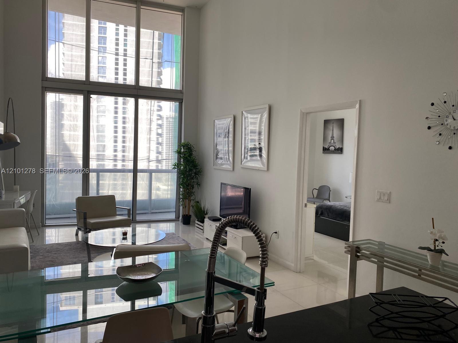 485 Brickell Ave # 2806