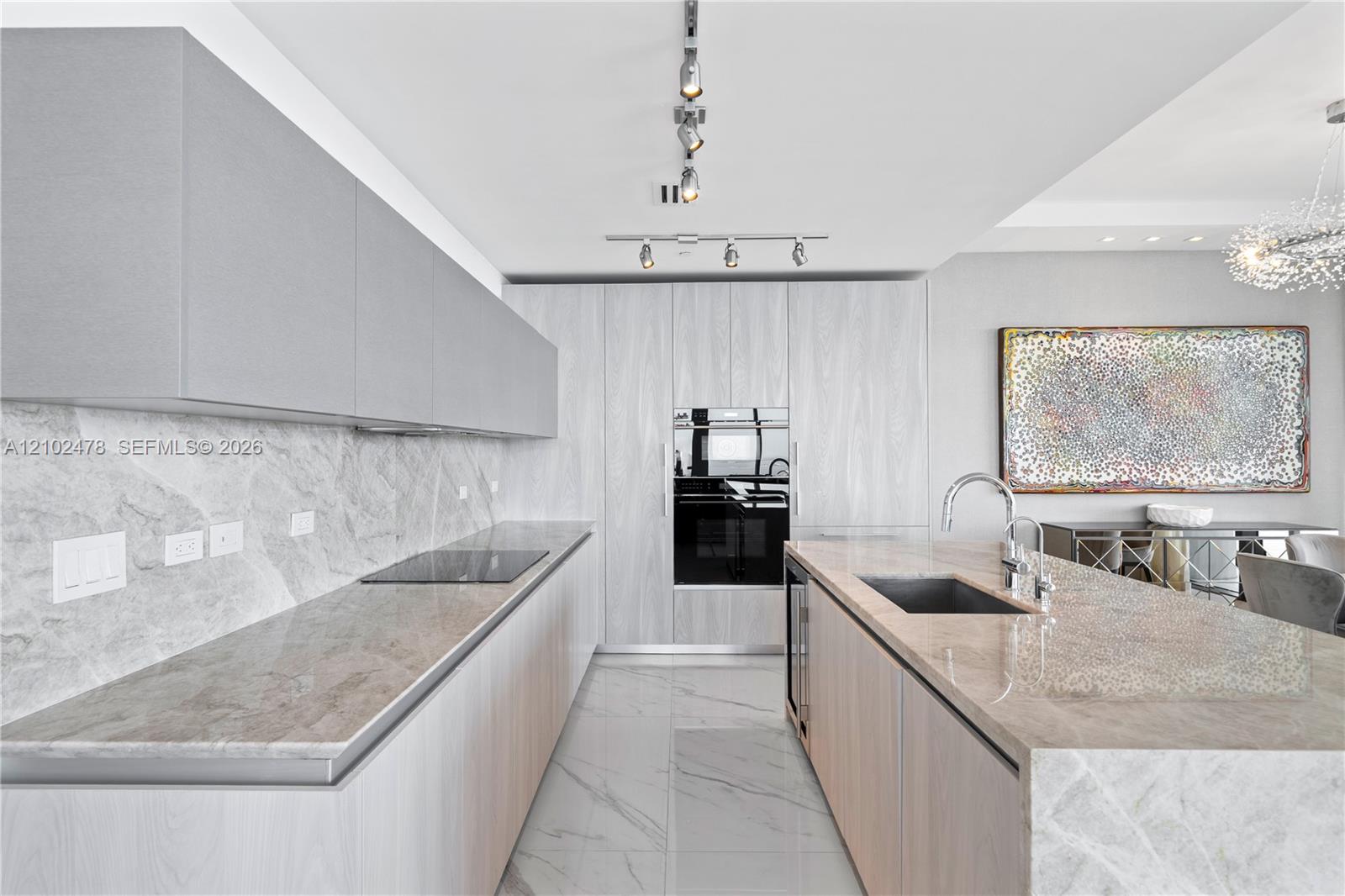 One Paraiso Penthouse 5201
