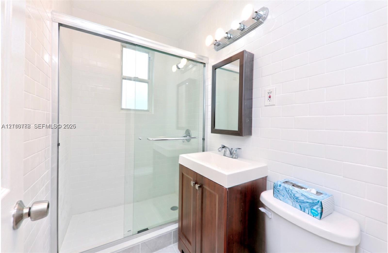 3710 Collins Ave # 202 Unit: N-202