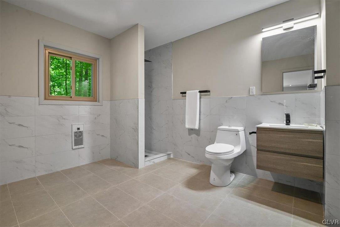 3299 Greenbriar Drive
