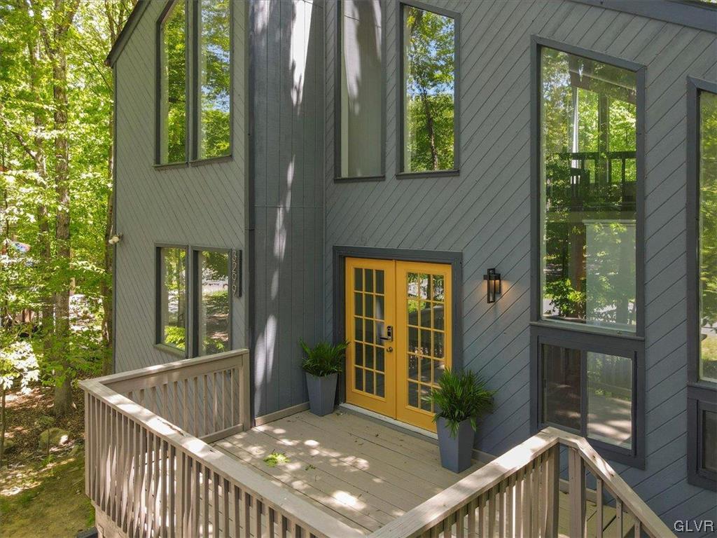 3299 Greenbriar Drive