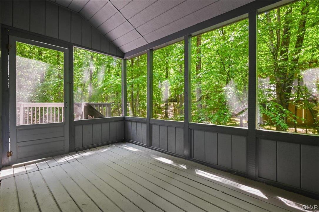 3299 Greenbriar Drive
