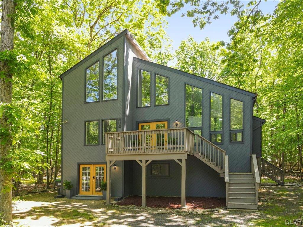 3299 Greenbriar Drive