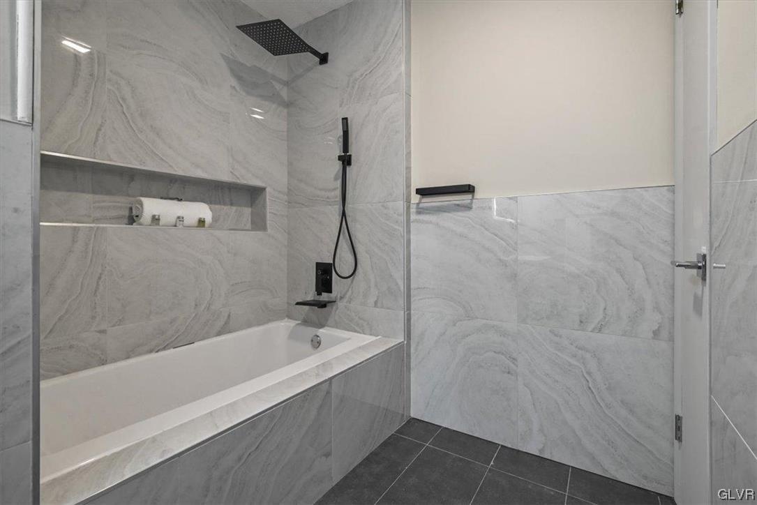 3299 Greenbriar Drive