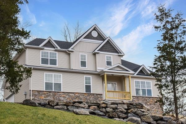 302 Reagan Drive