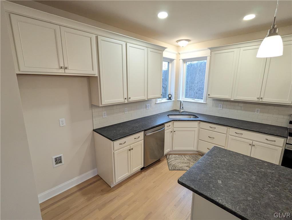 302 Reagan Drive