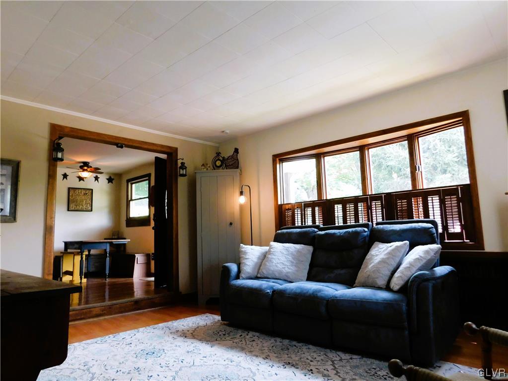 1380 Five Points Richmond Road