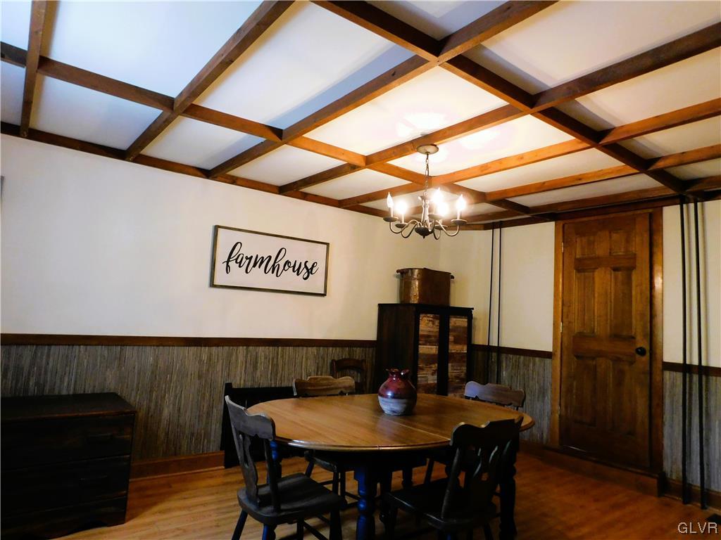 1380 Five Points Richmond Road